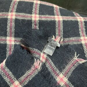 Aerie Plaid Blanket Scarf 60x60 Navy / Pink / White